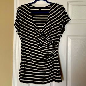 Ann Taylor black & white V neck top